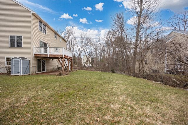 3 Lee St, Wilmington, MA 01887