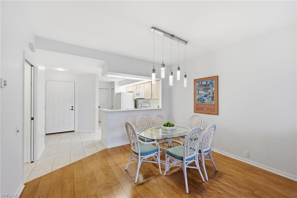 28072 Cavendish CT 2204, BONITA SPRINGS, FL 34135 — photo 3