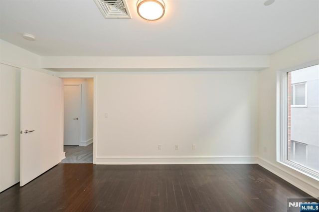 310 Cliff Lane C002D, Cliffside Park, NJ 07010