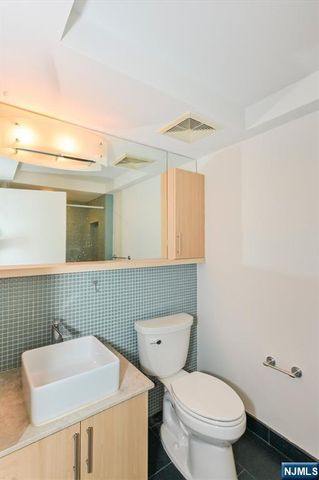 310 Cliff Lane C002D, Cliffside Park, NJ 07010