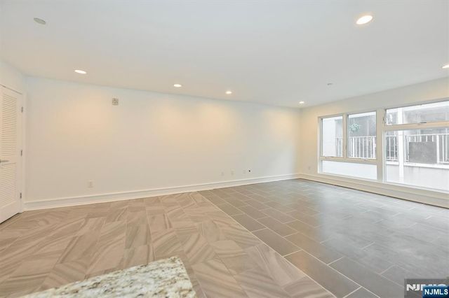 310 Cliff Lane C002D, Cliffside Park, NJ 07010