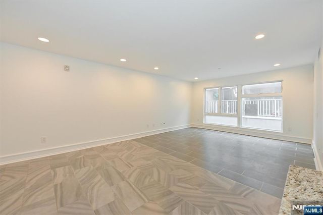 310 Cliff Lane C002D, Cliffside Park, NJ 07010