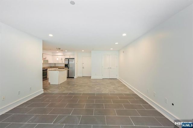 310 Cliff Lane C002D, Cliffside Park, NJ 07010