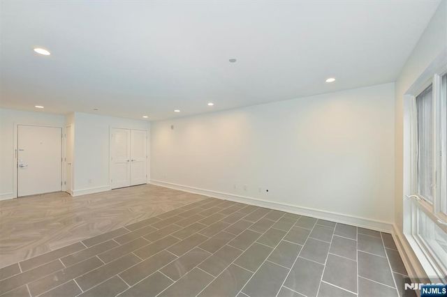 310 Cliff Lane C002D, Cliffside Park, NJ 07010