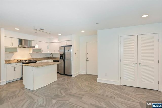 310 Cliff Lane C002D, Cliffside Park, NJ 07010