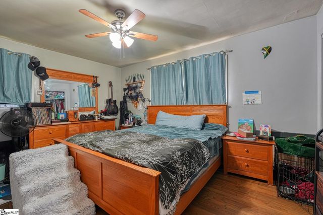 1504 E Rutherford Street, Landrum, SC 29356