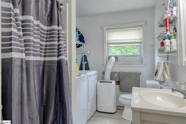 1504 E Rutherford Street, Landrum, SC 29356