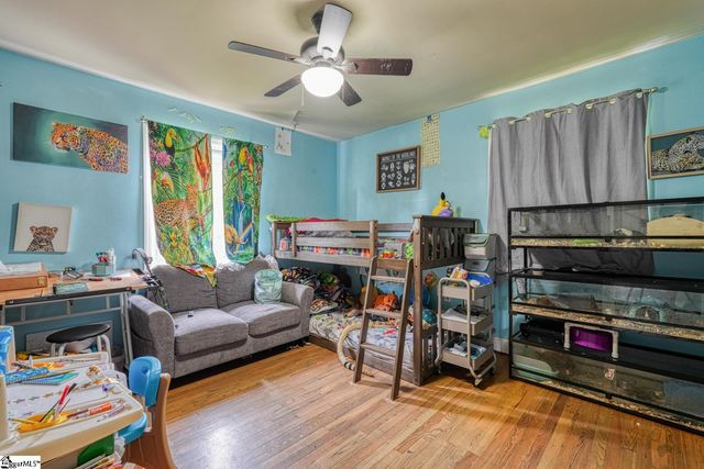 1504 E Rutherford Street, Landrum, SC 29356