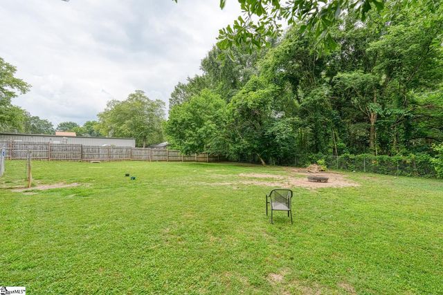 1504 E Rutherford Street, Landrum, SC 29356