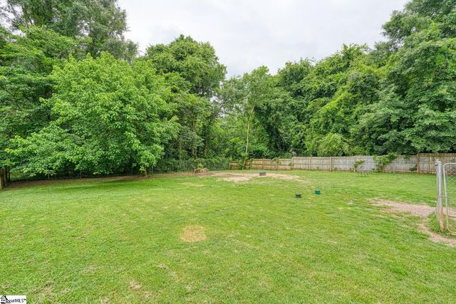 1504 E Rutherford Street, Landrum, SC 29356