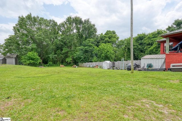 1504 E Rutherford Street, Landrum, SC 29356
