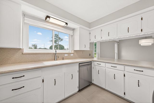 3043 Bonney Briar Drive, Missouri City, TX 77459
