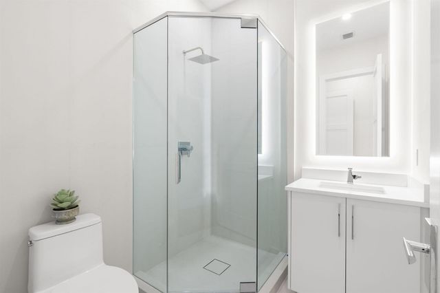 2406 NE 13th Court, Fort Lauderdale, FL 33304