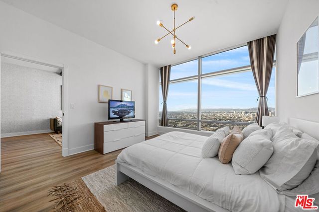 900 W Olympic Boulevard 32F, Los Angeles, CA 90015