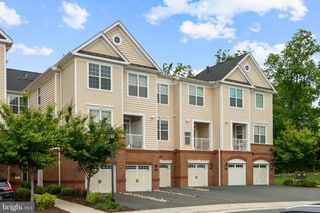 23255 MILLTOWN KNOLL SQ #111, Ashburn, VA 20148