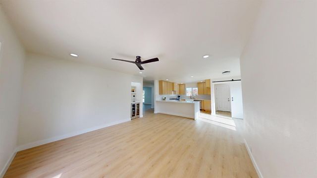 580 N Oak Ave, Oakdale, CA 95361