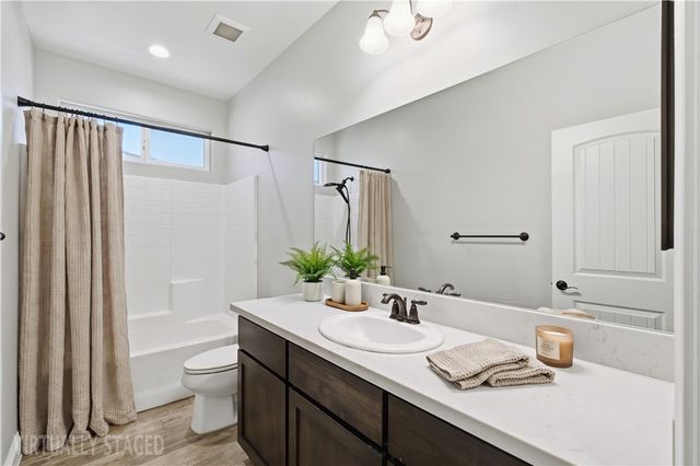 9021 Drovers Run, Bakersfield, CA 93311
