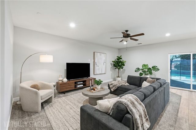 9021 Drovers Run, Bakersfield, CA 93311