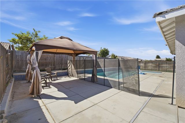 9021 Drovers Run, Bakersfield, CA 93311