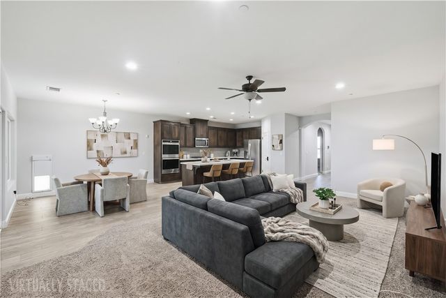 9021 Drovers Run, Bakersfield, CA 93311