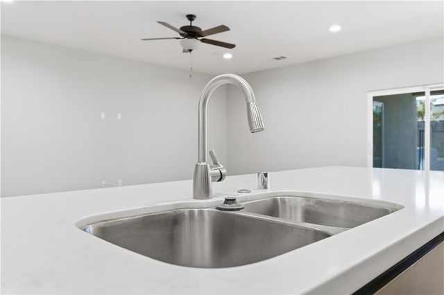 9021 Drovers Run, Bakersfield, CA 93311
