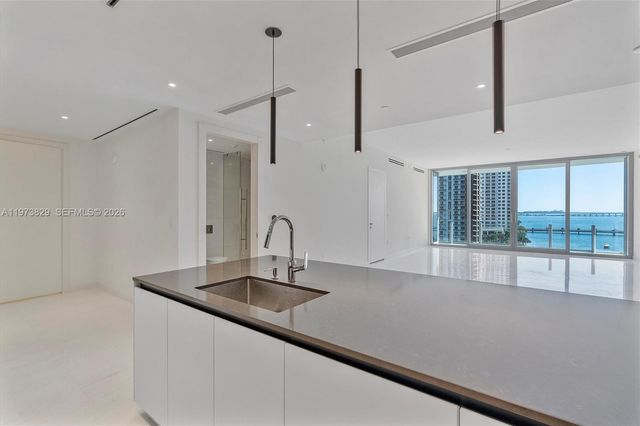 300 Biscayne Boulevard Way 903C, Miami, FL 33131