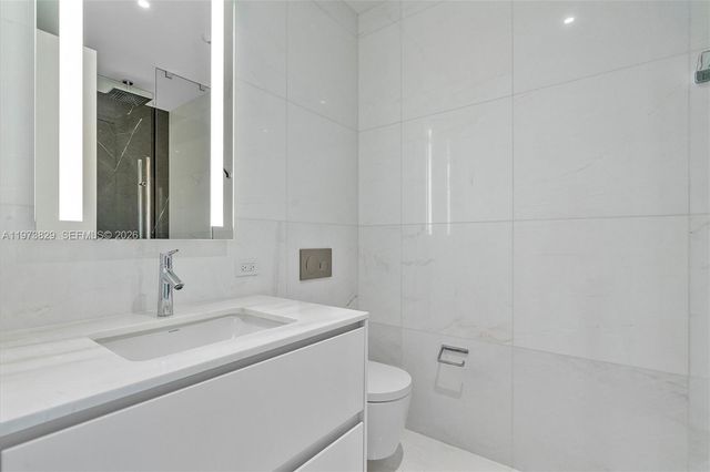 300 Biscayne Boulevard Way 903C, Miami, FL 33131