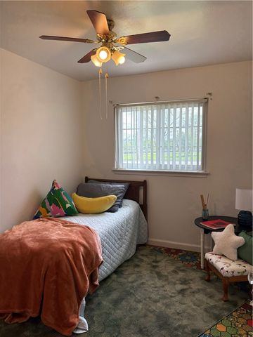 100 Monahan St, Hopewell Twp, PA 15001