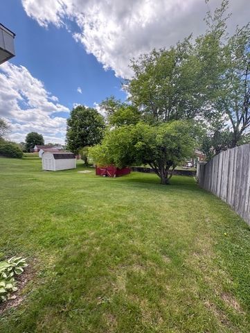 100 Monahan St, Hopewell Twp, PA 15001