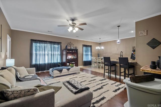 1601 Katrina Drive, Bryant, AR 72022