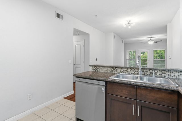 6810 Deatonhill DR 4202, Austin, TX 78745