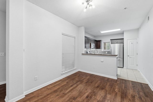 6810 Deatonhill DR 4202, Austin, TX 78745