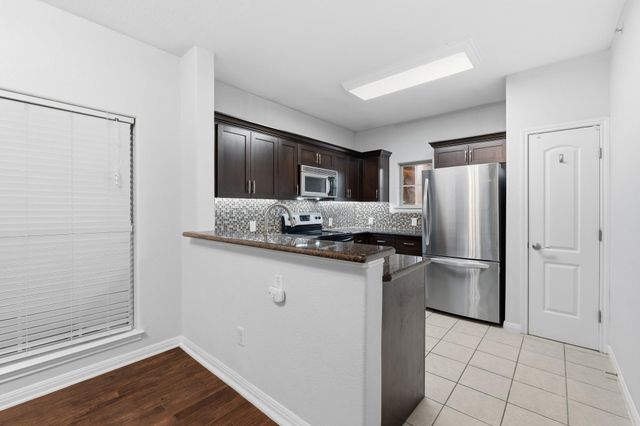 6810 Deatonhill DR 4202, Austin, TX 78745