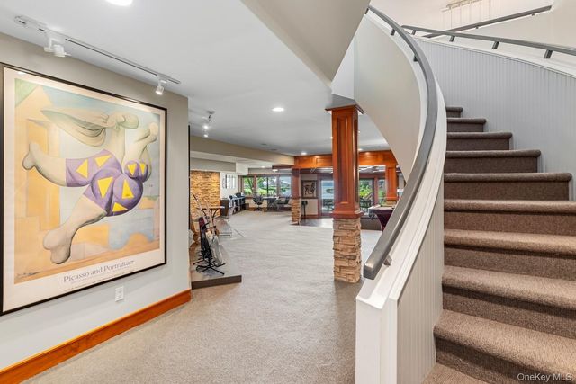 15 Harbour Point Drive, Northport, NY 11768