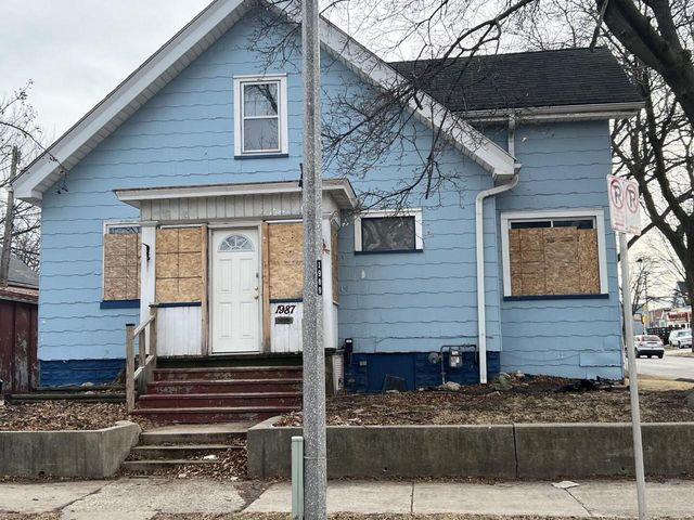 1987 Melvina STREET, Milwaukee, WI 53206