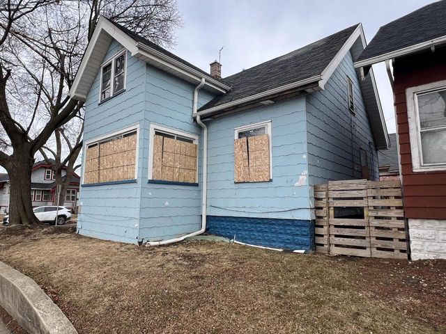1987 Melvina STREET, Milwaukee, WI 53206