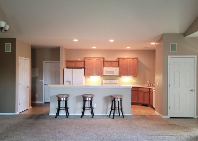 1228 CAMERON CIRCLE, Neenah, WI 54956