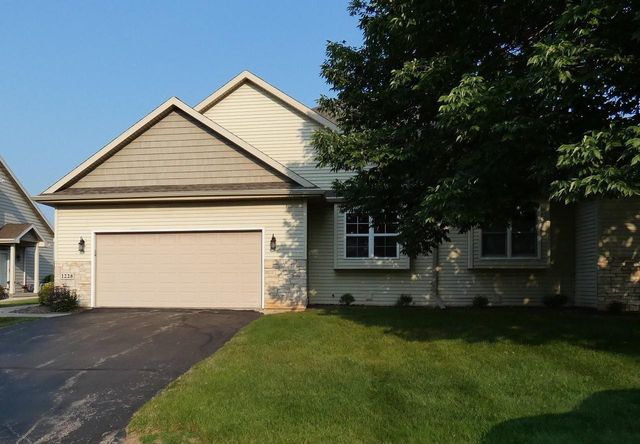 1228 CAMERON CIRCLE, Neenah, WI 54956