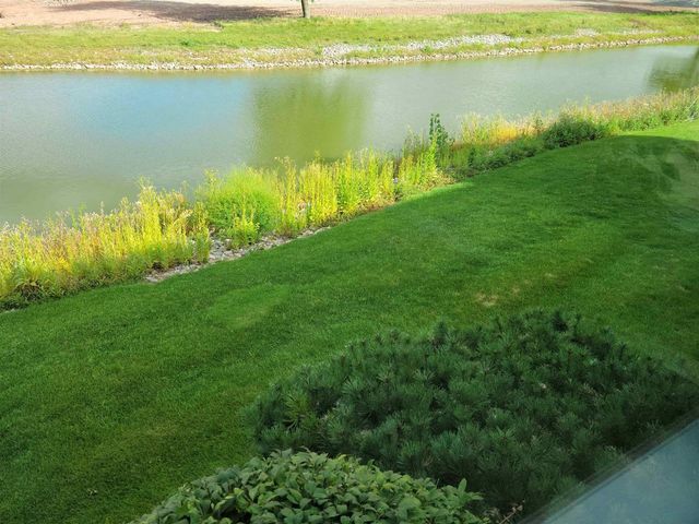 1228 CAMERON CIRCLE, Neenah, WI 54956