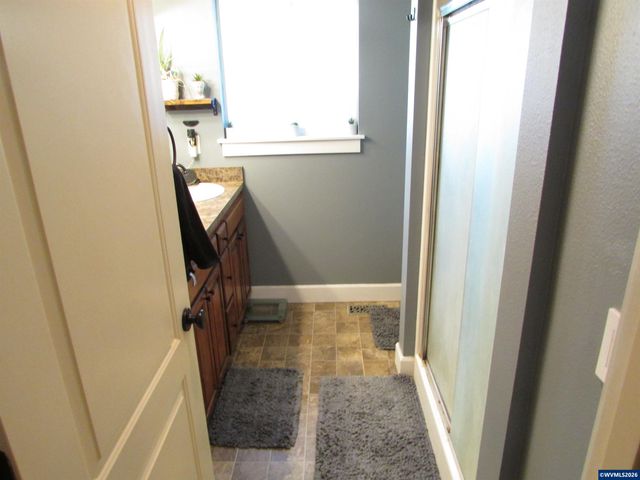 360 Cindy Ln NW, Mt Angel, OR 97362