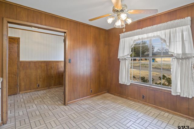 416 Dogwood, Mt Pleasant, TX 75455