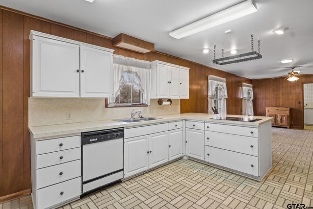 416 Dogwood, Mt Pleasant, TX 75455