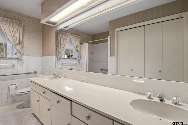 416 Dogwood, Mt Pleasant, TX 75455