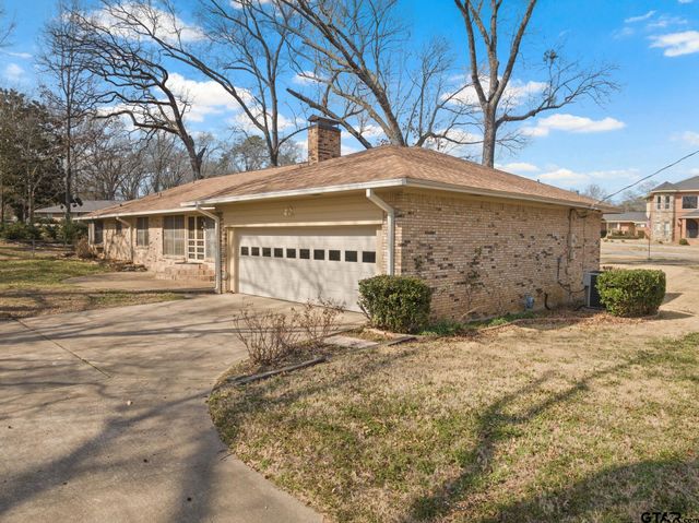 416 Dogwood, Mt Pleasant, TX 75455