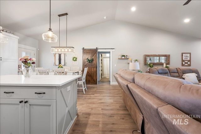 4376 Wagon, Nampa, ID 83687