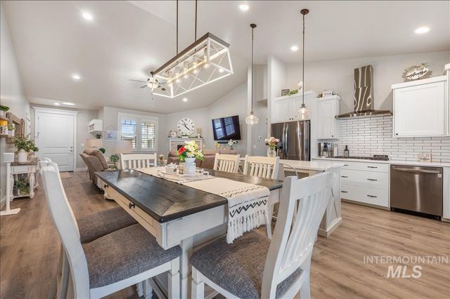 4376 Wagon, Nampa, ID 83687