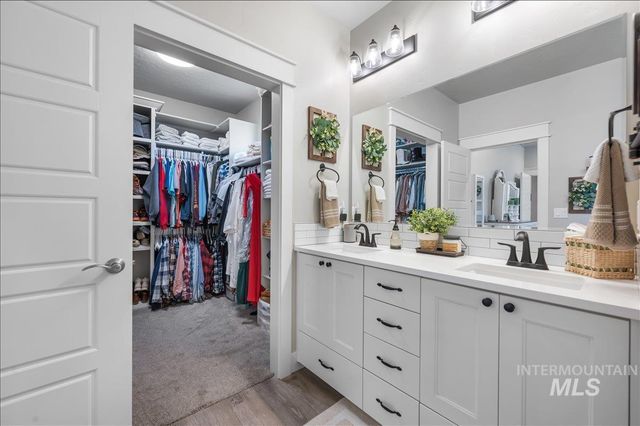 4376 Wagon, Nampa, ID 83687