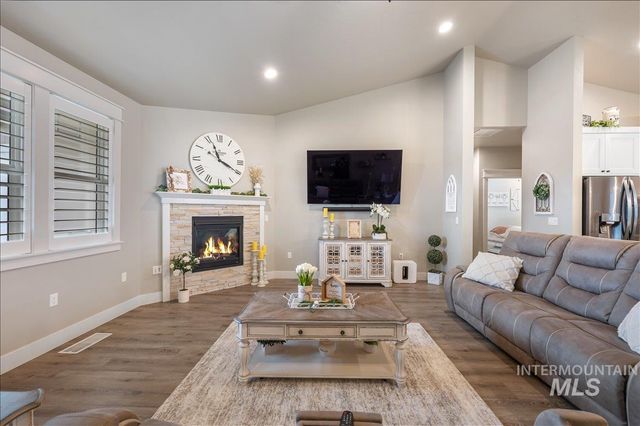 4376 Wagon, Nampa, ID 83687