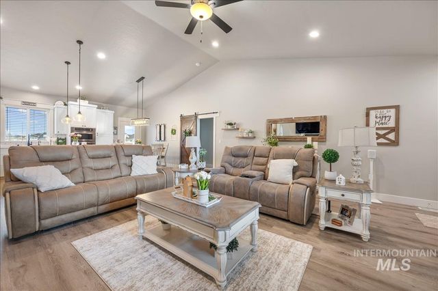 4376 Wagon, Nampa, ID 83687