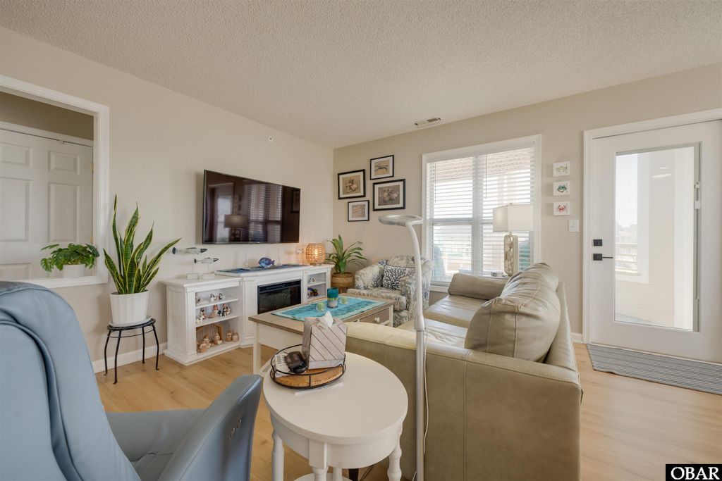 Image 5 of property listing at 721 Pirates Way Unit 721, Manteo, NC 27954